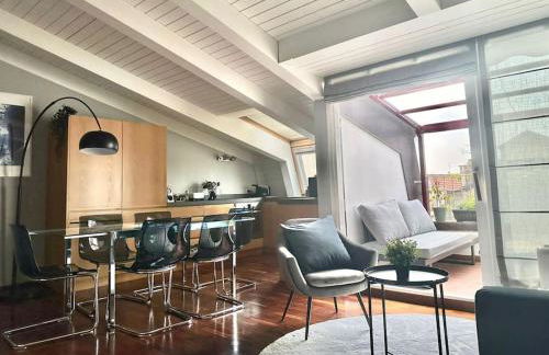 Penthouse with Patio & 2 Baths, 10 Min to Duomo - Foto 1