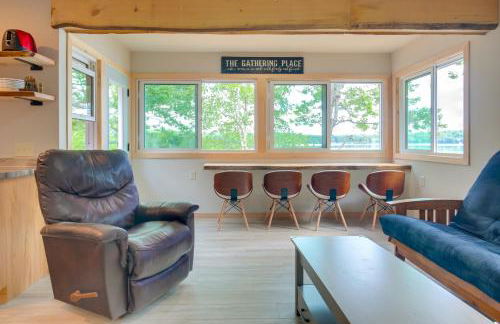 Waterfront Wisconsin Cabin Private Dock, Fire Pit - Foto 7