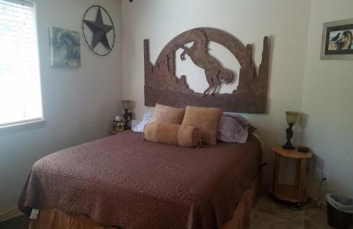 Grizzly Roadhouse Bed and Breakfast - Foto 14