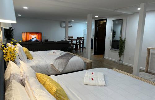 Hidden Gem! Spacious, Private, and Convenient Units Off River Road in Puyallup - Foto 45