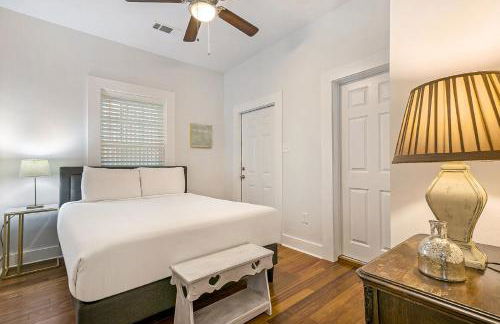 Cozy and Charming House with Luxury Amenities - Foto 18