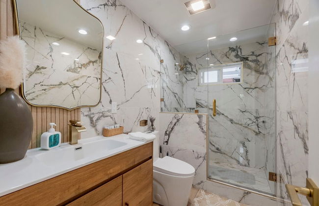 Cozy Family Retreat Game Room Backyard in Hacienda - Foto 39