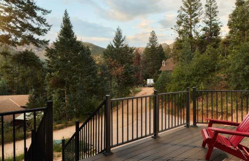 Mountain Cabin with Hot Tub, Scenic Views, Fire Pit, by Forest & Peak Retreats - Foto 36