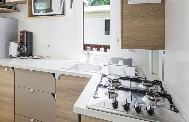 Swanky Mobile Home in Saint Jean de Monts Near Seabeach - Photo 28