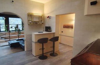 TUSCANFLAT Castle - Photo 54