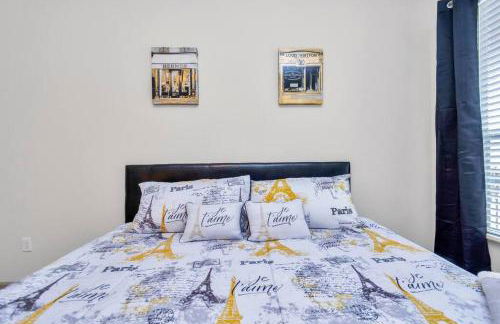 Stylish Open Concept Apt with King Bed, walking distance from NRG Texans Stadium, 1 mile to Med Center, Free Parking - Foto 24