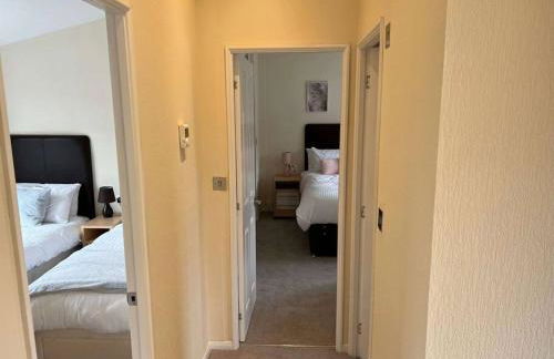 Mandarin Lodge with Hot Tub - Foto 11