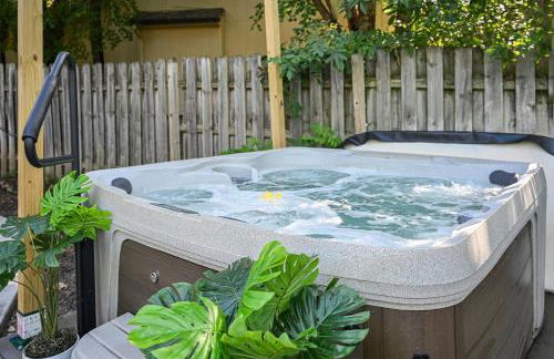 Central Family Oasis with Hot Tub & Fenced Yard - Foto 55