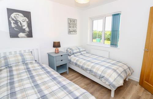 6 Yarmouth Cottages - Photo 11