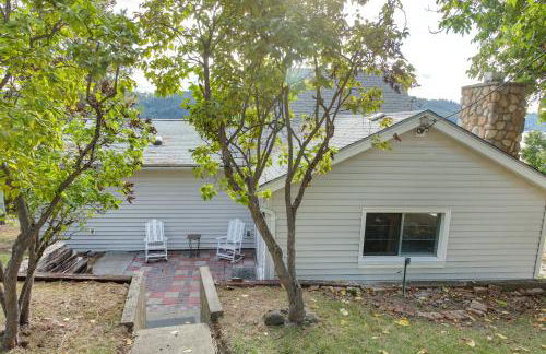 Harrison Getaway with Deck and Lake Views! - Foto 26