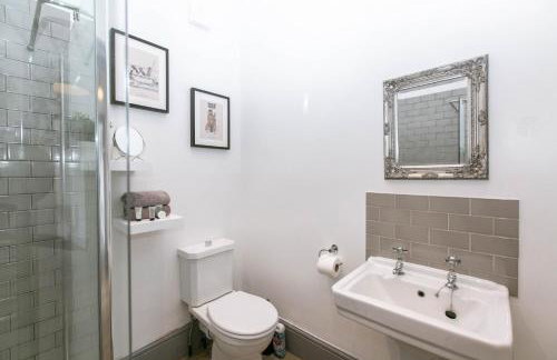 Spacious Apartment, Free Parking, Central Location Near To Uni, Hospital, Town - Foto 28