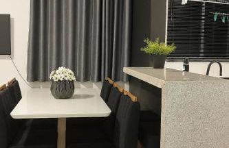 Apto 2 min Uberlândia Shopping, UMC, Leroy Merlin, Unitri c Ar condicionado - Foto 12