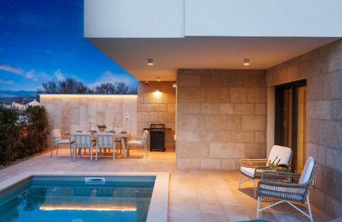 New 2026 Casa MARE Malinska with private heated pool - Foto 50