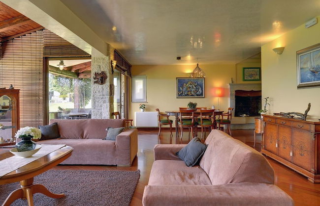 Luxurious Villa in Pomer with Pool & Hot Tub - Foto 12