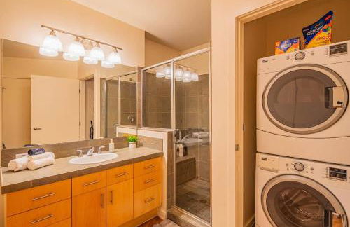 Elegant 28th Floor High Rise, Gym, Parking, Pool, Golf - Photo 39