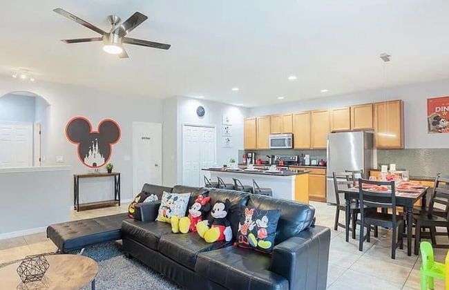 Gated Community, Amazing 4/3 Vacation Home With Private Pool Near Disney!!! - Foto 3