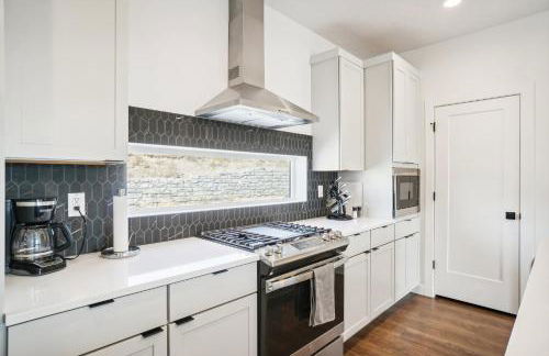 The Charleston by Crafty Casitas, near Snowbasin, 2 Kings and a Queen - Foto 23