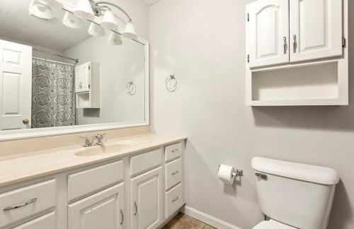 Pet-Friendly SW Home, 13 Mins to Mizzou - Foto 8