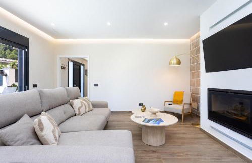 Villa Celestina lujo y piscina climatizada en plena naturaleza - Foto 15