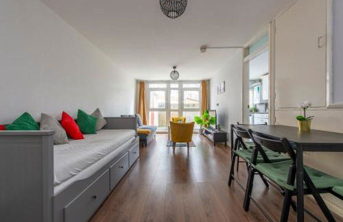 Lovely 2-bed 20 mins to central London - Foto 8