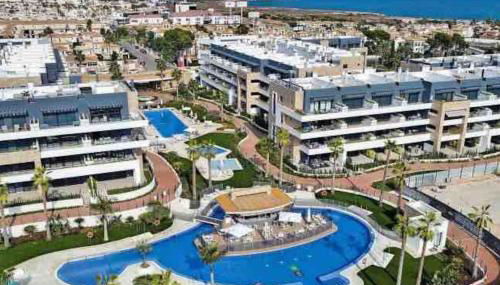 Penthouse 2-Rooms with Private Jacuzzi in the Solarium - Photo 1