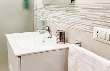 the brilliant sisters - Photo 7