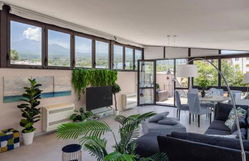 Luxury Panoramic Loft with heated pool near Catania, Taormina, the Sea and Mount Etna by SicilianRelaxingHomes - Foto 33