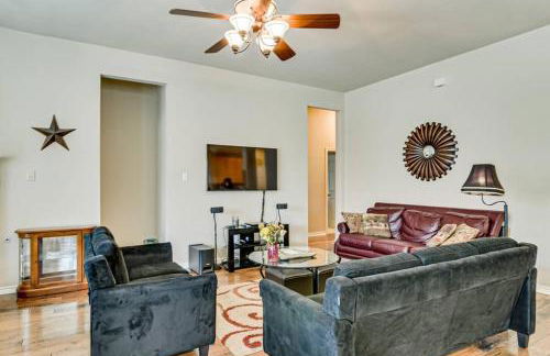 PRIVATE POOL w/Full Amenities by BLD & Joe Pool LK - Foto 15