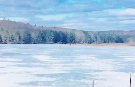 Beautiful Lakefront Chalet in the Poconos! - Foto 10