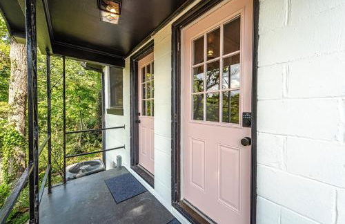 Lake Hickory Trio 1 BR Pink Unit - Foto 17