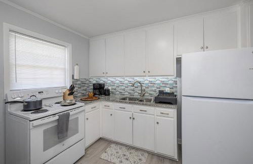 Private Hot Tub & Swing, Vintage Nintendo with Large Parking & EV ready - Foto 22