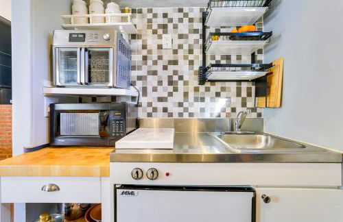 Beacon Apt with Patio and Grill Walk to Main St! - Foto 13