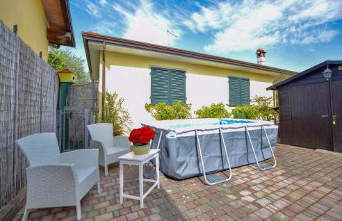 Cozy Apartment In Capezzano Pianore - Foto 2