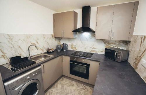 BIG DISCOUNTS THIS WEEK Free Parking and WiFi - Photo 4