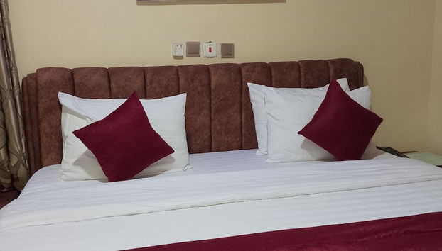 Checkers Suit and Apartment - Foto 2, Habitación