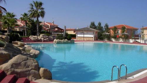 Preciosa casa con terraza y piscina R64 by Novadesta - Photo 2