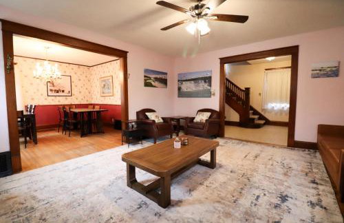 Spacious 6-bedroom house in charming Niagara Falls with AC - Foto 20