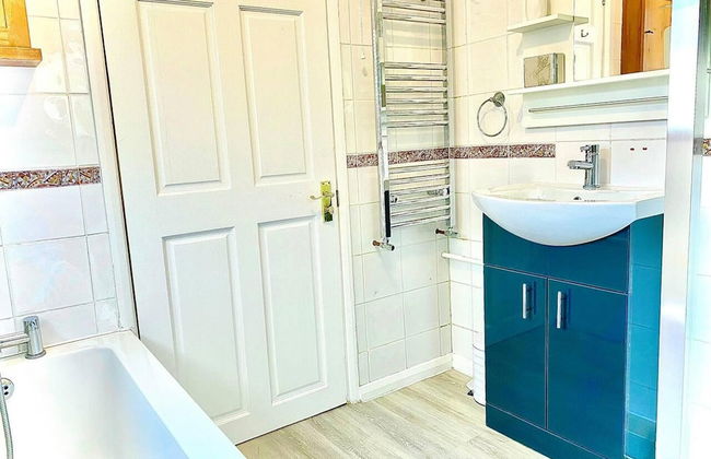 Stunning 3-bed House in Bedford, Quiet Location - Foto 21