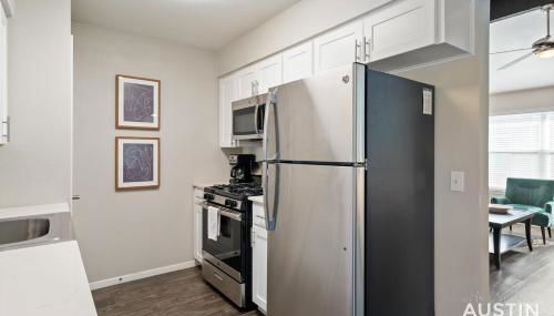 Walk to Barton Springs Spacious Apt Backyard - Foto 5