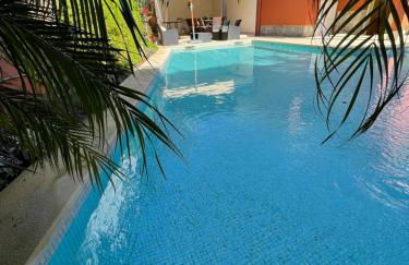 Studio with Private Swimming Pool and Garden - Foto 24