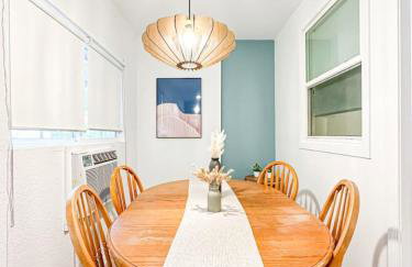 Relaxed and Cozy Poolside Studio - LOU2 - BUR - Foto 5