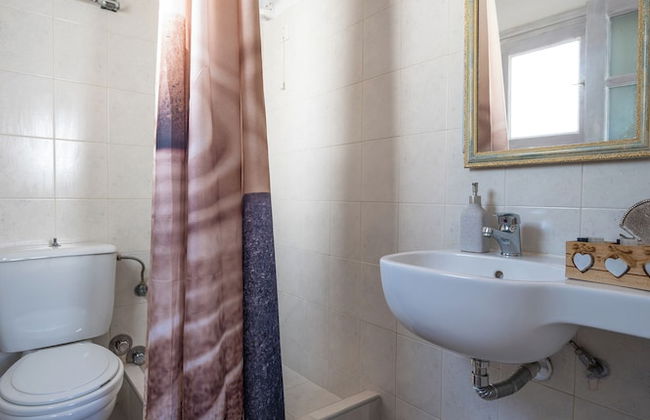 Mykonos Twins - Photo 53