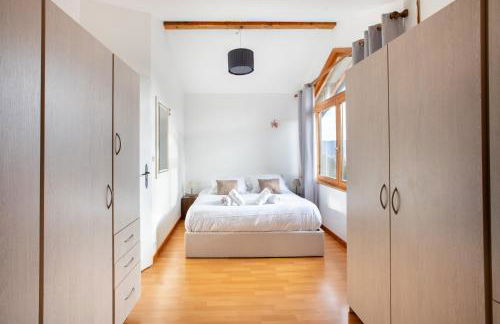 Le Chalet Panoramique Jaccuzi Parking Vue Montagne - Foto 6