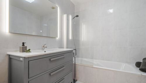 Sunny Ponta "Nomads' village" - Photo 5