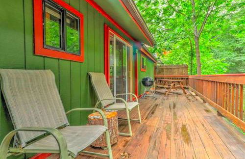 Cozy and Secluded Cabin with a Fireplace in the Poconos Mountains of Pennsylvania - Foto 12