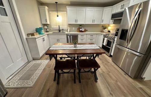 The Country Club Cottage NEW! Space Coast Entire Home! Plenty of Parking! - Foto 30