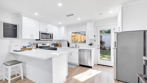 Cozy Cottage, Brand New, fully Private, walk to Everything - Foto 5