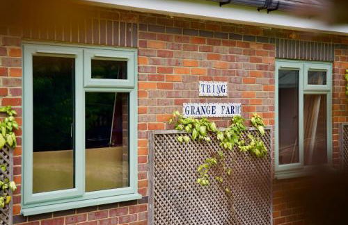 Tring Grange Cottage Sleeps 2 with Onsite Parking - Photo 46