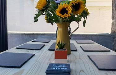 Brynglas Cottage with Hot Tub, Anglesey. - Foto 32