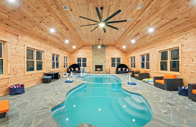 Grand Timber by Avantstay Indoor Pool, Sports Court, Game Room, & More! - Foto 1